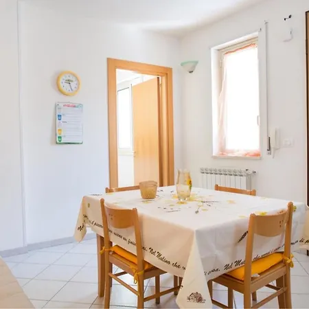 Apartment Comodissimo Ad In Centro Con Garage A Pochi Passi Dal Mare - Delle Memorie *